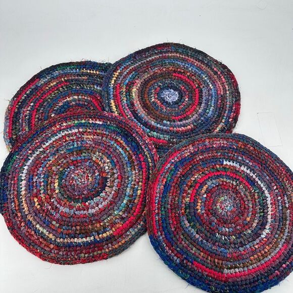 Handmade Braided Chair Pads set of 4 Red/Blue Table Linen Placemat Round 16” - Picture 2 of 5